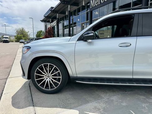 New 2025 Mercedes-Benz GLS 450 4MATIC image 2