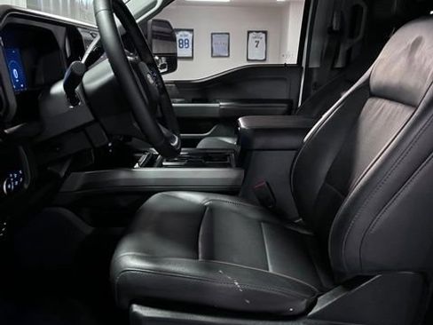Used 2026 Ford F250 Lariat AWD/4WD image 12