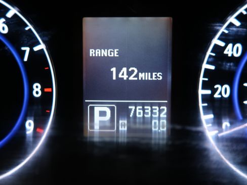 Used 2013 INFINITI G37 Journey w/ Premium Pkg RWD image 25