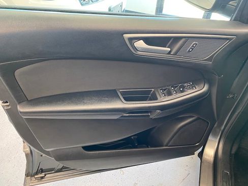 Used 2016 Ford Edge SE image 19