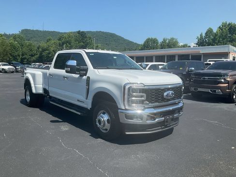 New 2026 Ford F350 Lariat w/ Chrome Package AWD/4WD image 3