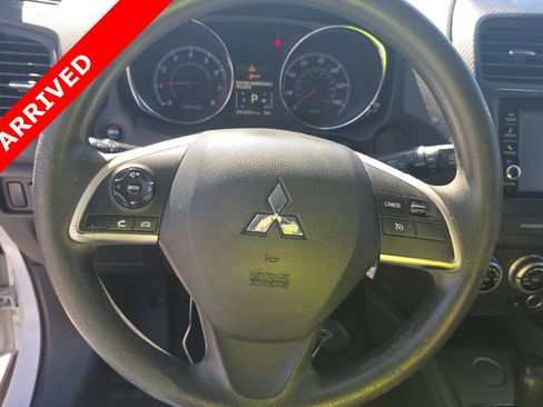 Used 2021 Mitsubishi Outlander Sport ES image 6