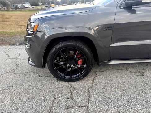 Used 2016 Jeep Grand Cherokee SRT w/ Trailer Tow Group IV AWD/4WD image 12