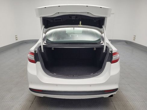 Used 2015 Ford Fusion SE image 29