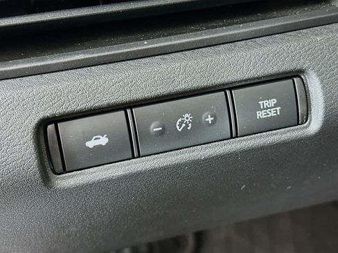 Used 2023 Nissan Altima 2.5 SV image 17