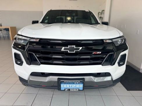 Certified 2024 Chevrolet Colorado Z71 w/ Z71 Convenience Package 2 AWD/4WD image 37