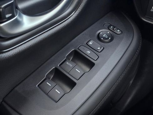 New 2026 Honda HR-V LX image 24