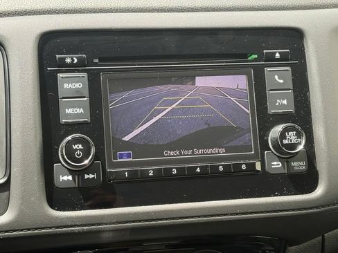 Used 2022 Honda HR-V LX image 3