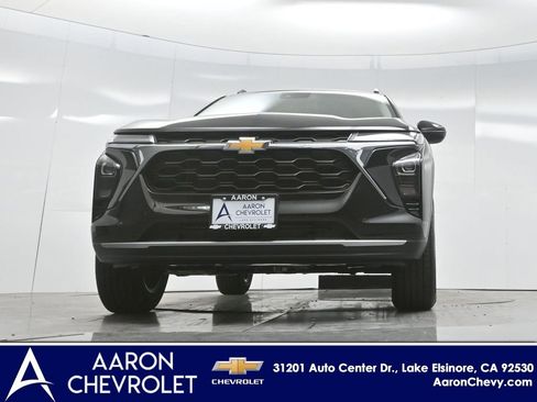 New 2026 Chevrolet Trax LT w/ Sunroof Package image 57