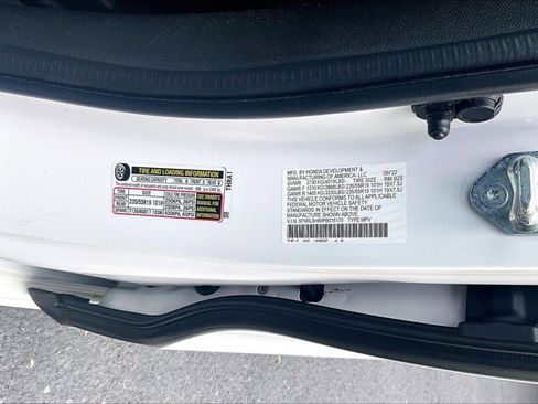 Used 2023 Honda Odyssey Touring image 21