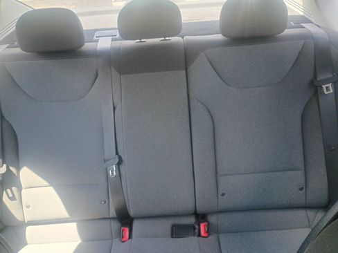Used 2025 Kia K4 FWD image 9