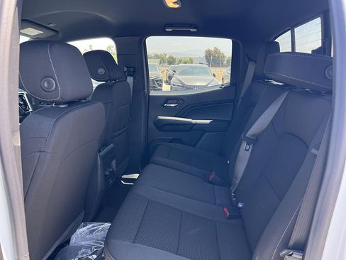New 2026 GMC Canyon Elevation w/ LPO, Black Badging Package RWD image 25