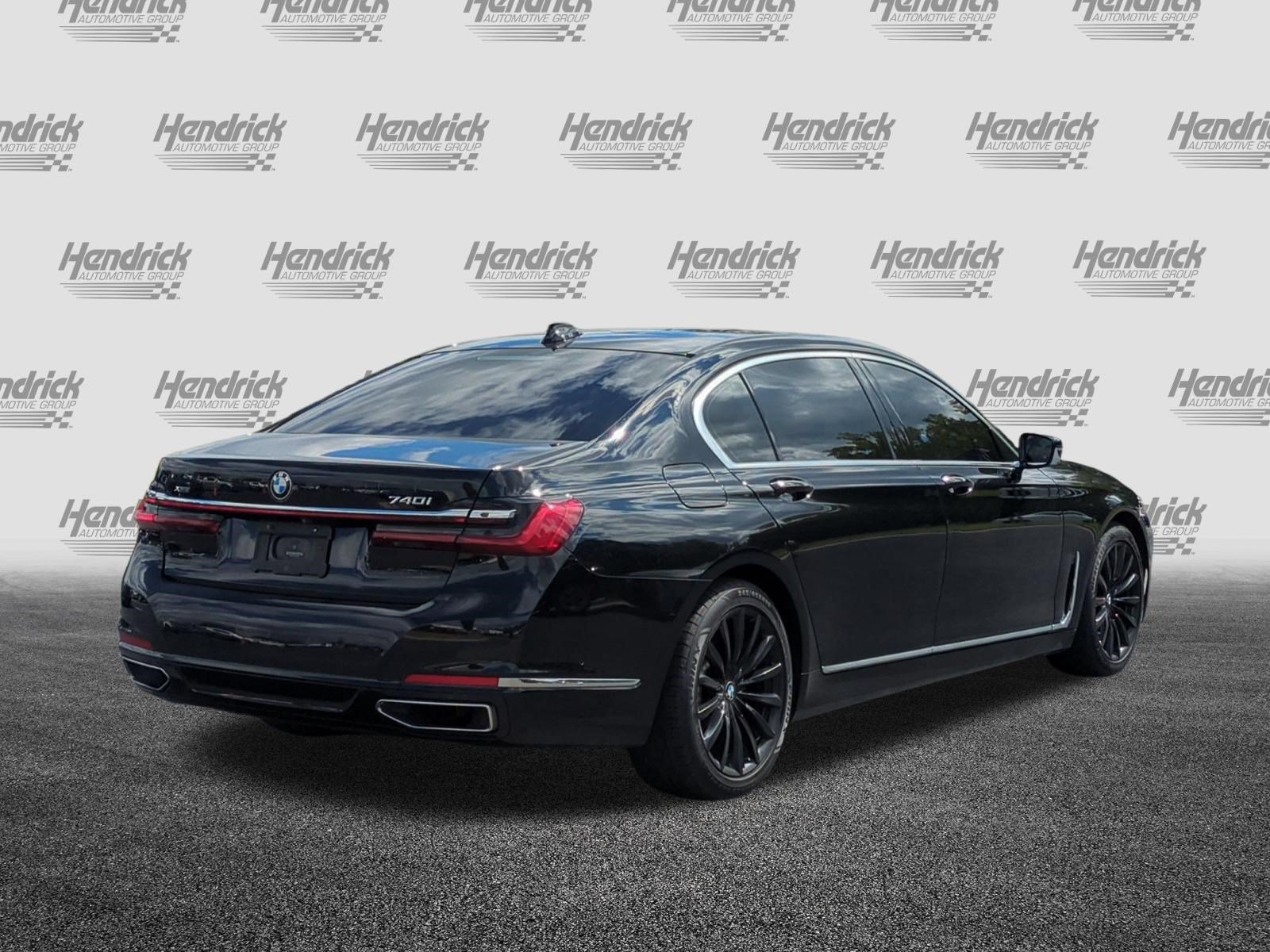 Used 2022 BMW 740i xDrive w/ Premium Package AWD/4WD image 10