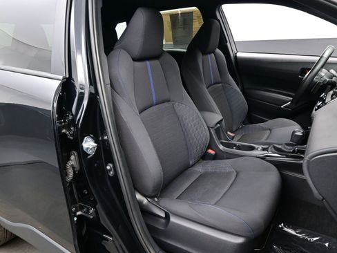 Used 2025 Toyota Corolla Cross AWD Hybrid w/ Moonroof Package image 14