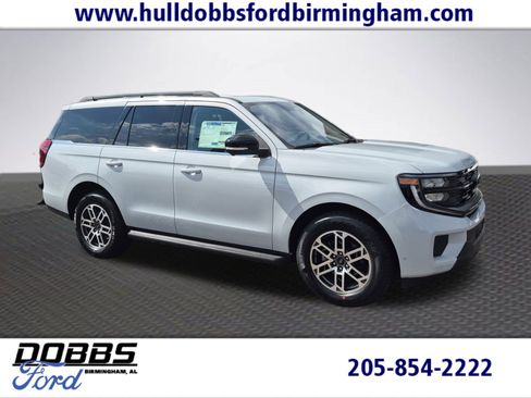 New 2025 Ford Expedition Active image 1