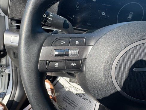 Used 2025 Hyundai Kona SEL image 15