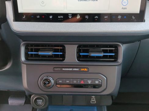 Used 2025 Ford Maverick XLT w/ XLT Luxury Package AWD/4WD image 18