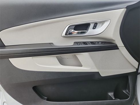 Used 2016 Chevrolet Equinox LT w/ Convenience Package image 19