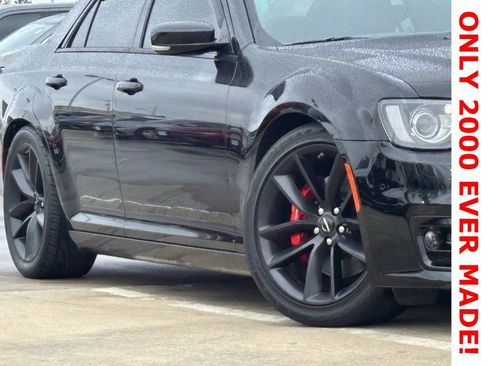 Used 2023 Chrysler 300 C image 6