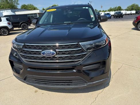 Used 2023 Ford Explorer XLT image 8