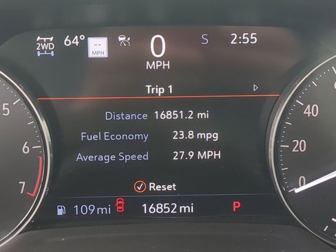 Used 2023 Buick Envision Avenir AWD/4WD image 10