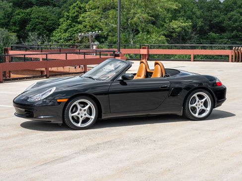 Used 2003 Porsche Boxster RWD image 2
