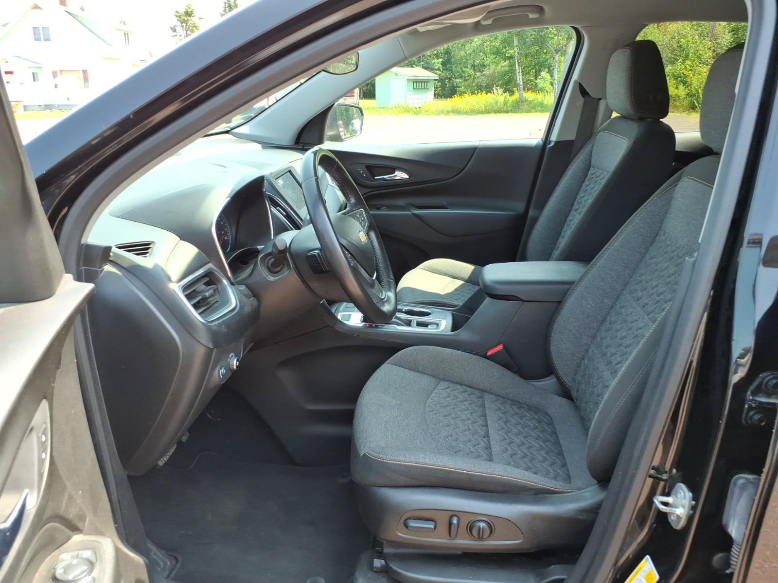 Used 2022 Chevrolet Equinox LT AWD/4WD image 10