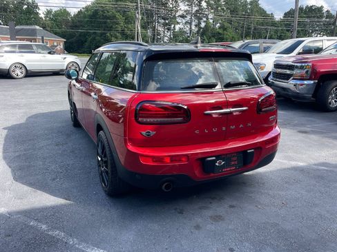 Used 2018 MINI Cooper Clubman FWD image 8