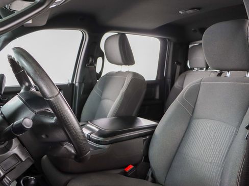 Used 2024 RAM 3500 Tradesman w/ Chrome Appearance Group image 23