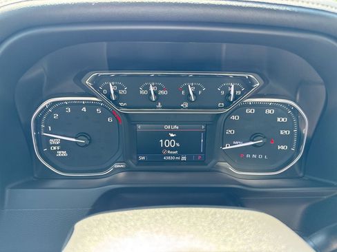 Used 2019 GMC Sierra 1500 SLT w/ SLT Premium Plus Package AWD/4WD image 12