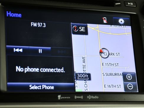 Used 2016 Toyota Highlander XLE image 27