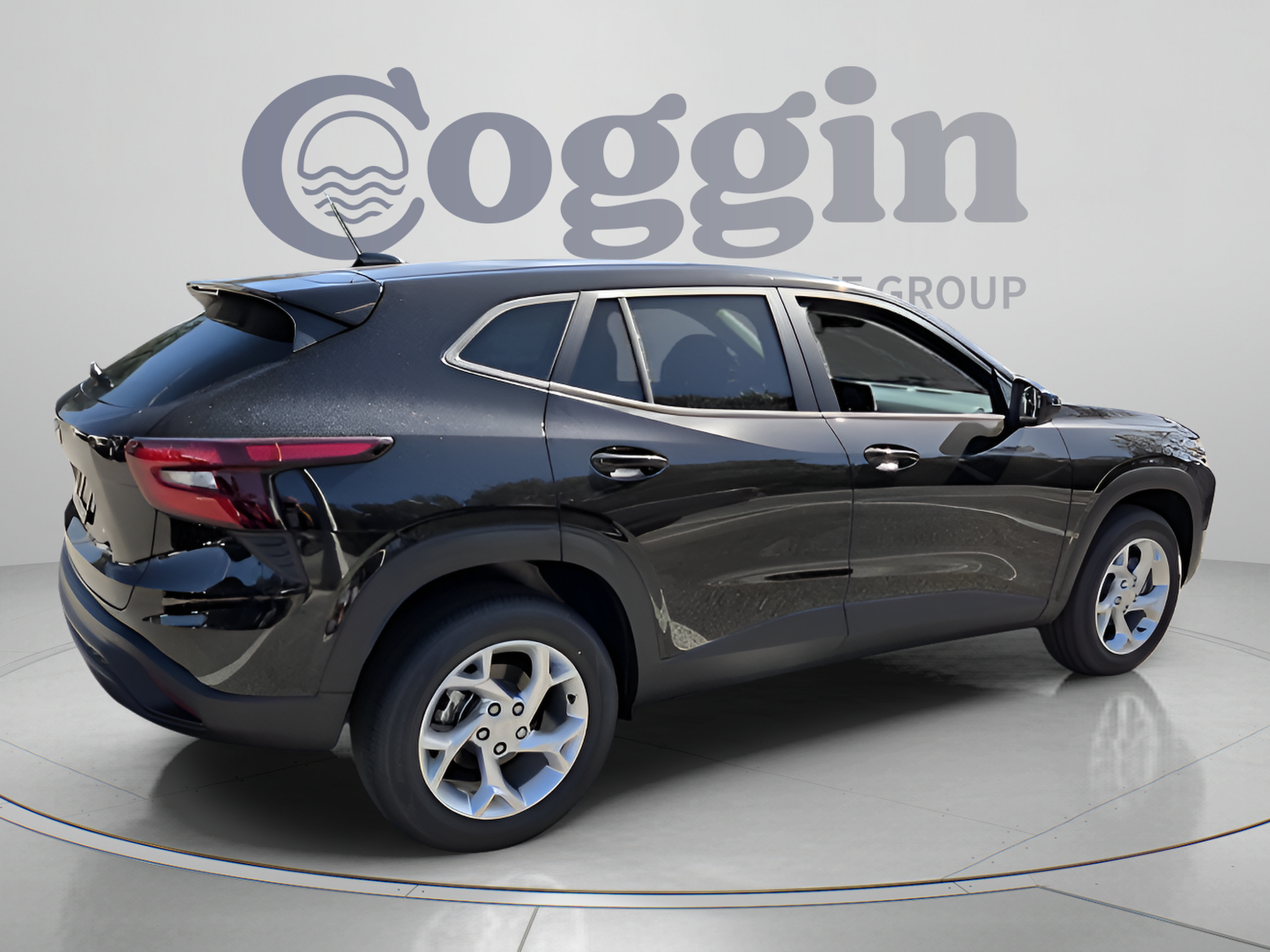 New 2026 Chevrolet Trax LS w/ LS Convenience Package FWD image 5