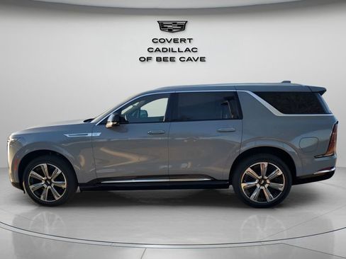 New 2026 Cadillac Escalade IQL Luxury image 5