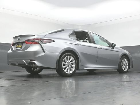 Used 2024 Toyota Camry SE FWD image 42