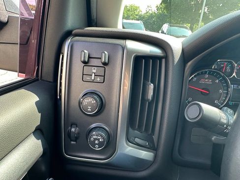 Used 2019 Chevrolet Silverado 1500 LT w/ All Star Edition AWD/4WD image 12