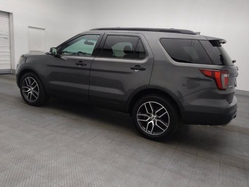 Used 2016 Ford Explorer Sport image 3
