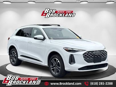 Used 2025 Audi Q5 Premium w/ Convenience Package