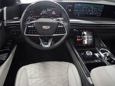 Used 2025 Cadillac Escalade V w/ LPO, Floor Liner Package AWD/4WD image 17