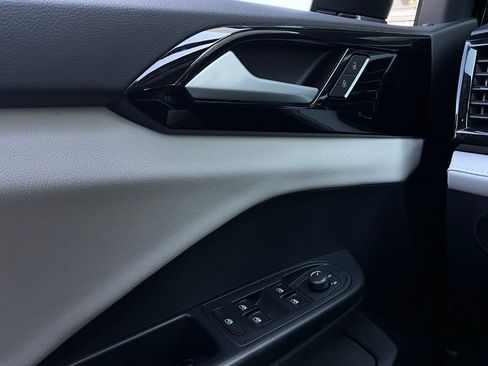 Used 2025 Volkswagen Taos S image 19