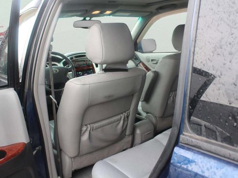 Used 2004 Toyota Highlander Limited image 8