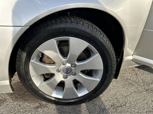Used 2008 Volvo V70 FWD image 17
