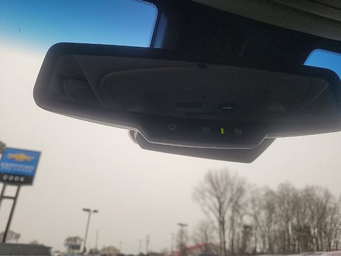 Used 2017 Chevrolet Suburban Premier image 26