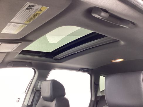 Used 2020 Honda CR-V EX-L image 16