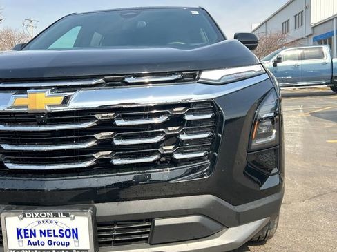 New 2026 Chevrolet Equinox LT w/ Convenience Package II FWD image 3