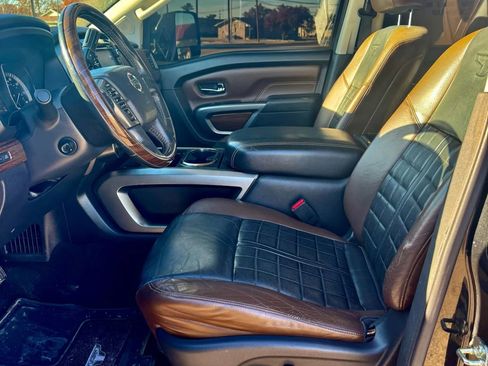 Used 2016 Nissan Titan Platinum Reserve image 12