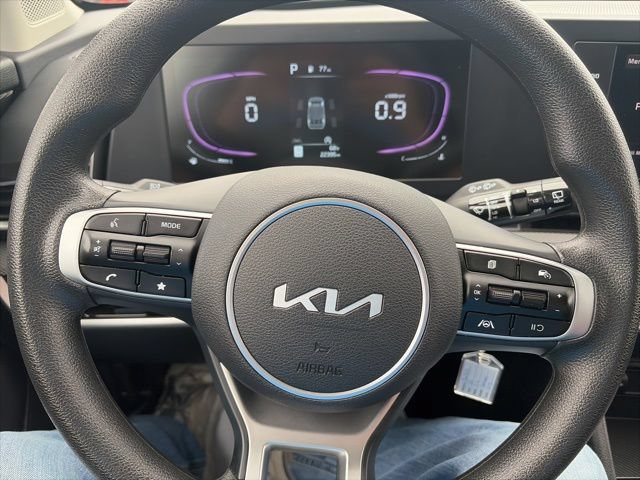 Used 2025 Kia Sportage LX AWD/4WD image 21