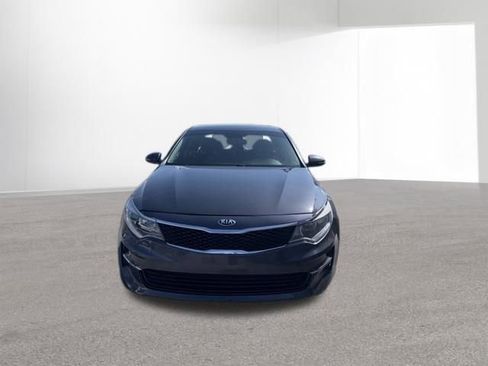 Used 2017 Kia Optima LX FWD image 2