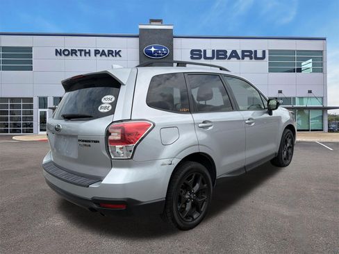 Used 2018 Subaru Forester 2.5i Premium w/ Popular Package #2 AWD/4WD image 3