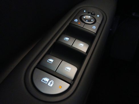 New 2025 Hyundai Ioniq 5 SE image 20