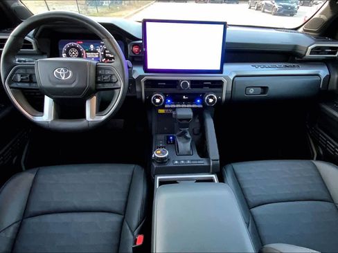 Used 2024 Toyota Tacoma TRD Off-Road w/ TRD Off Road Premium Package image 15